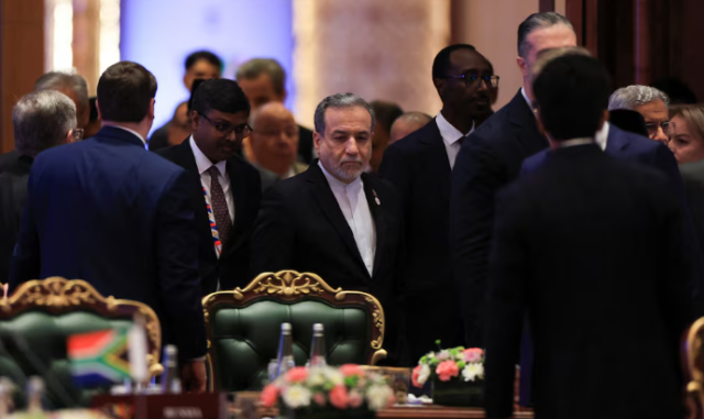 Conflito-Ira-Emirados-Arabes-Unidos-durante-reuniao-do-BRICS-em-Delhi.png