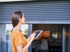 Controle inteligente de persiana: conforto e segurança para sua casa
