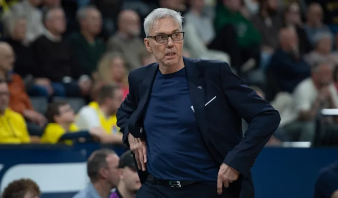 Depois de deixar o Bayern – o técnico da Copa do Mundo está deixando a Europa