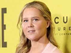 Detalhes sobre Amy Schumer comemorando o 7º aniversário do filho Jean como “mãe solteira”.