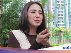 Dewi Perssik inflamado supostamente morto, espalha boato ao vivo nas redes sociais