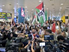 Dois activistas da última “flotilha de Gaza” capturados por Israel foram libertados.