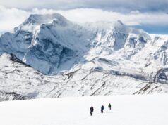 Dois sherpas e três alpinistas morrem no Everest em dez dias: um resultado dramático para a temporada de 2026, apesar de um possível recorde com quase 900 subidas bem-sucedidas