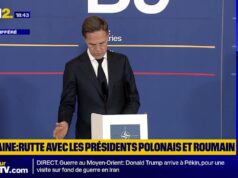 Em Bucareste, para discutir a guerra na Ucrânia, o chefe da NATO, Mark Rutte, apelou a “uma Europa mais forte”.