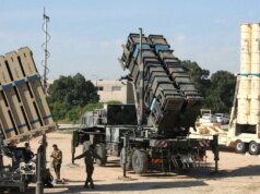 Embora Tel Aviv e Haifa tenham sido danificadas, Raphael disse que o Iron Dome ainda é viável.