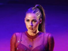 Empolgação ESC: Sarah Engels chega a Viena sem roupa