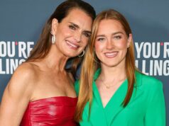 Filha de Brooke Shields ligou para avisar sobre menção a história de amor