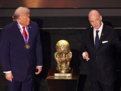 Fortemente criticado por suas ligações com Donald Trump, Gianni Infantino concorre às eleições da Fifa em 2027