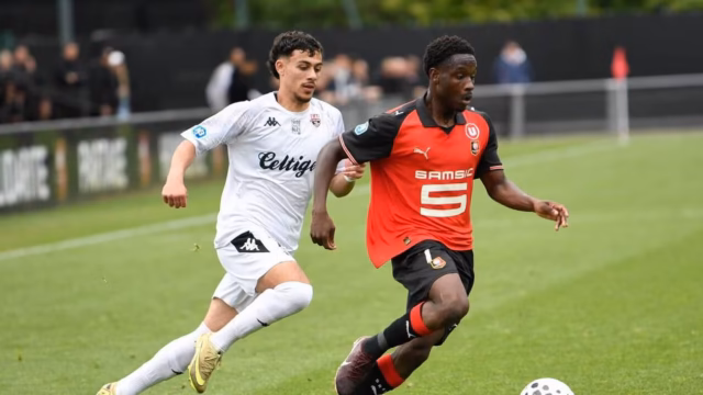 Futebol-N3-Os-reservas-do-Stade-Rennais-salvam-a-pele.avif