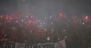 Futebol: após acontecimentos nas arquibancadas, jogo do Flamengo parado na Copa Libertadores
