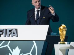 Gianni Infantino chocado ao parabenizar presidente procurado pela Interpol, condenado à prisão perpétua por lavagem de dinheiro e desvio de 1,1 milhão de euros da FIFA