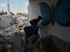 Guerra Irã-Israel ao vivo: Novos ataques ameaçam cessar-fogo Irã e Líbano