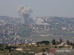 Israel ataca hospital no sul do Líbano, destruindo-o