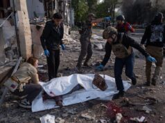 “Isto é cinismo absoluto”: Rússia ataca a Ucrânia no auge da trégua em Kiev