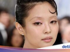 Jennie do Blackpink se destaca no Met Gala de 2026, suas sobrancelhas criam um Salfolk