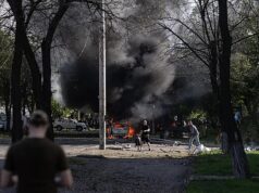 Kiev diz que a Rússia quebrou unilateralmente o cessar-fogo ao realizar ataques com drones e mísseis
