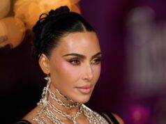 Kim Kardashian pede um euro de compensação pelo ataque de 2016 em Paris
