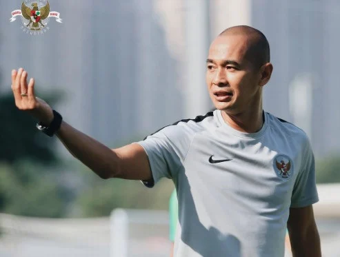 Kurniawan-pede-desculpas-pela-retirada-da-Indonesia-da-Copa-Asiatica.jpg