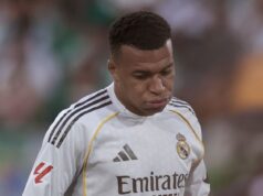 Liderança questionável, fugas durante a recuperação, críticas dos torcedores… explicamos porque Camien Mbappe está em crise no Real Madrid