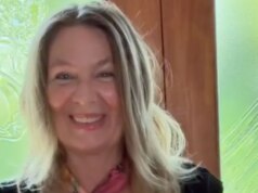 Manuela Reimann impressiona fãs com look Prada: “Holla the Forest Fairy”