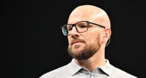 Mark Webster: O ex-campeão mundial de dardos sofre de leucemia