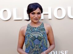 Mindy Kaling reage com fascínio pela transformação da perda de peso