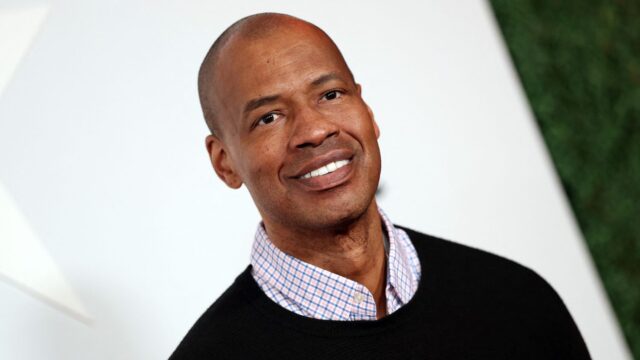 NBA-Jason-Collins-primeiro-jogador-a-jogar-na-Liga-Americana.jpg