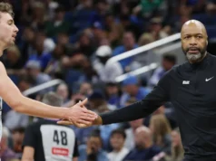 NBA: treinador de bombeiros do Orlando Magic – irmãos Wagner ganham novo treinador
