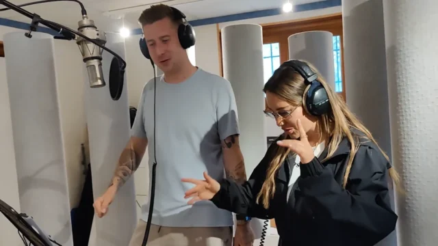 Naked-Woman-no-Ballermann-–-Aqui-a-esposa-do-rapper.webp