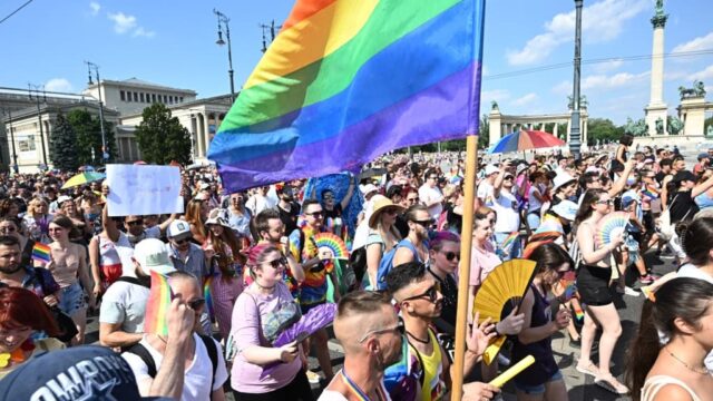 Nao-ha-razao-para-proibir-Marcha-do-Orgulho-de-Budapeste.jpeg