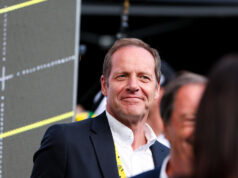 “Não queremos destruir a França”: 800 árvores caíram nas estradas do Tour de France, defende-se Christian Prudhomme