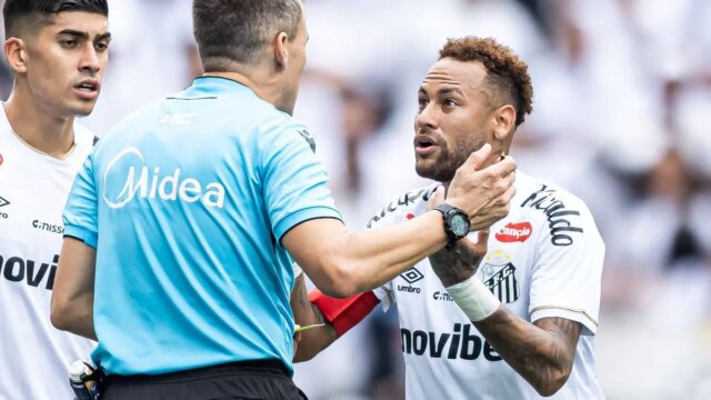 Neymar-A-estrela-brasileira-e-uma-aberracao-a-margem.jpg