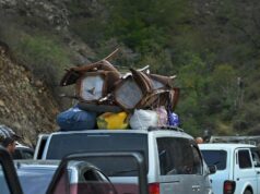 O Azerbaijão convocou uma delegação da UE para discutir o tratamento dispensado aos arménios de Karabakh.