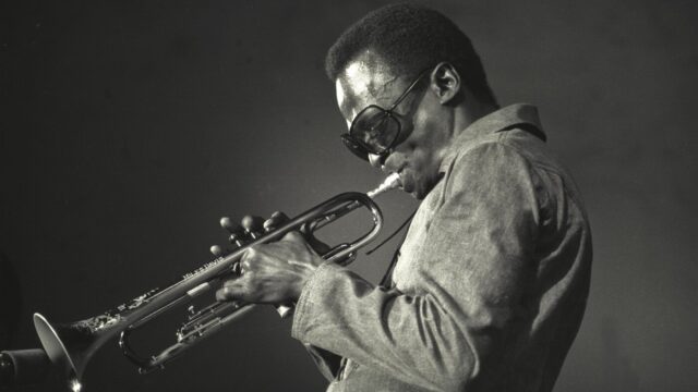 O-Seculo-de-Miles-Davis-A-Definicao-e-Evolucao-do.com2F132F312F5450147b4e0d9235f2ef1fa3b9352Fgettyim.jpeg