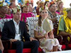 O escândalo fotográfico em topless de Kate Middleton que provou que ela pode lidar com o papel da futura rainha (trecho exclusivo)