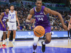 O francês Moussa Diabaté recebeu um troféu individual da NBA por seu trabalho nos bastidores