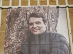 O jornalista francês Christophe Gleizes, detido na Argélia, receberá a sua primeira visita consular “nos próximos dias”