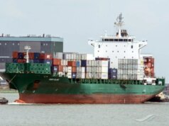 O navio de carga CGM San Antonio foi atacado no Oriente Médio