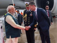 O primeiro-ministro Modi chega a Amsterdã. Ele enfatizou a necessidade de levar as relações Índia-Holanda a um novo nível.