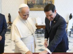 O secretário de Estado dos EUA, Rubio, encontra-se com o Papa Leão XIV após protestos de Trump