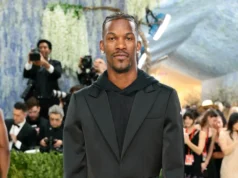 O smoking com capuz Aloe Yoga de Jimmy Butler foi um sucesso no Met Gala