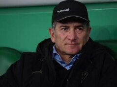 “Os jogadores não trapaceiam”, a raiva do técnico do Saint-Étienne, que quase explodiu com o torcedor após a derrota para o Rodez