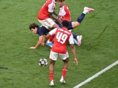 PSG – Final do Arsenal: “O que estamos vendo é terrível!” Grande discurso do comentarista Hervé Mathoux sobre a mentalidade inglesa contra o Paris