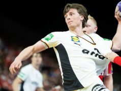 Partida-teste de handebol: desgaste violento: DHB derrota a Dinamarca