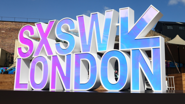 Prepare-se-para-fazer-networking-no-SXSW-Londres-para-discutir-inteligencia.webp