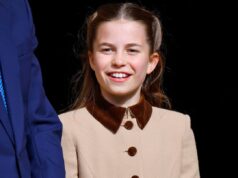Princesa Charlotte é o Mini-Me da mãe Kate em seu retrato de 11º aniversário