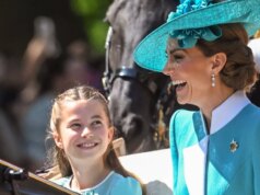 Princesa Charlotte: fãs da realeza veem semelhanças na foto de aniversário