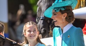 Princesa Charlotte: fãs da realeza veem semelhanças na foto de aniversário