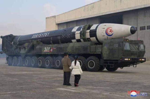 Pyongyang-lanca-missil-As-tensoes-na-Peninsula-Coreana-estao-a.jpg
