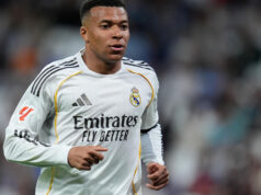 Real Madrid: há transmissão entre Kylian Mbappé e Ester Exposito nas ruas de Madrid à noite ao vivo no Twitch